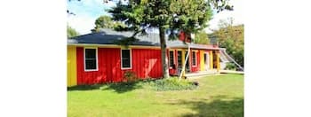 3 Bed Blue Mountain Cottage with Hot Tub