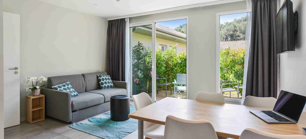 Appart'hôtel Kyriad Résidence Cabriès - Plan de Campagne