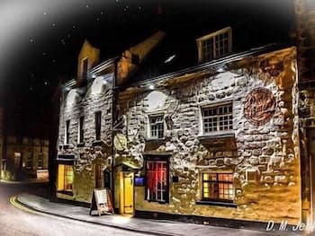 The Dirty Bottles Inn