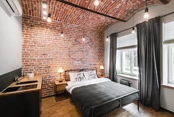 Well Well Aparthotel