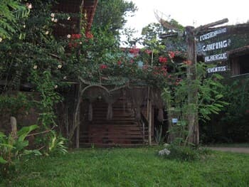 Pousada Navio Hostel e Camping Pop