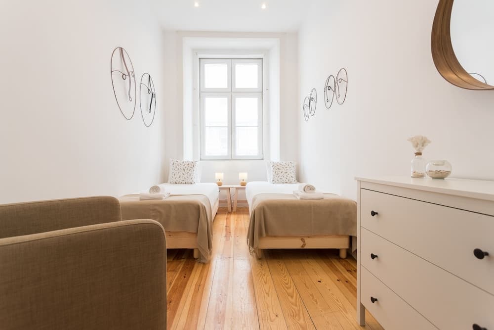 Baixa Modern Three-Bedroom Apartment - by LU Holidays