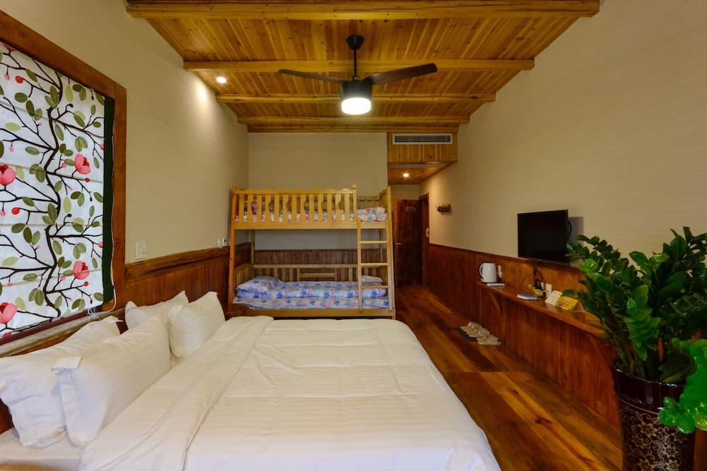 Moganshan Wild House