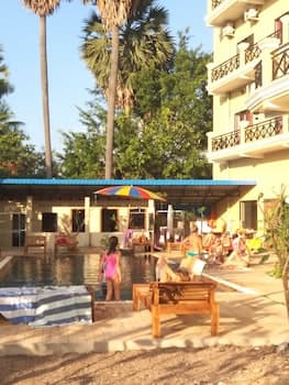 Blue Diamond Guest House - Hostel