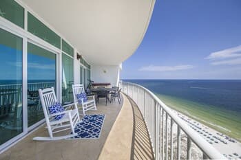 Turquoise Place by Hosteeva