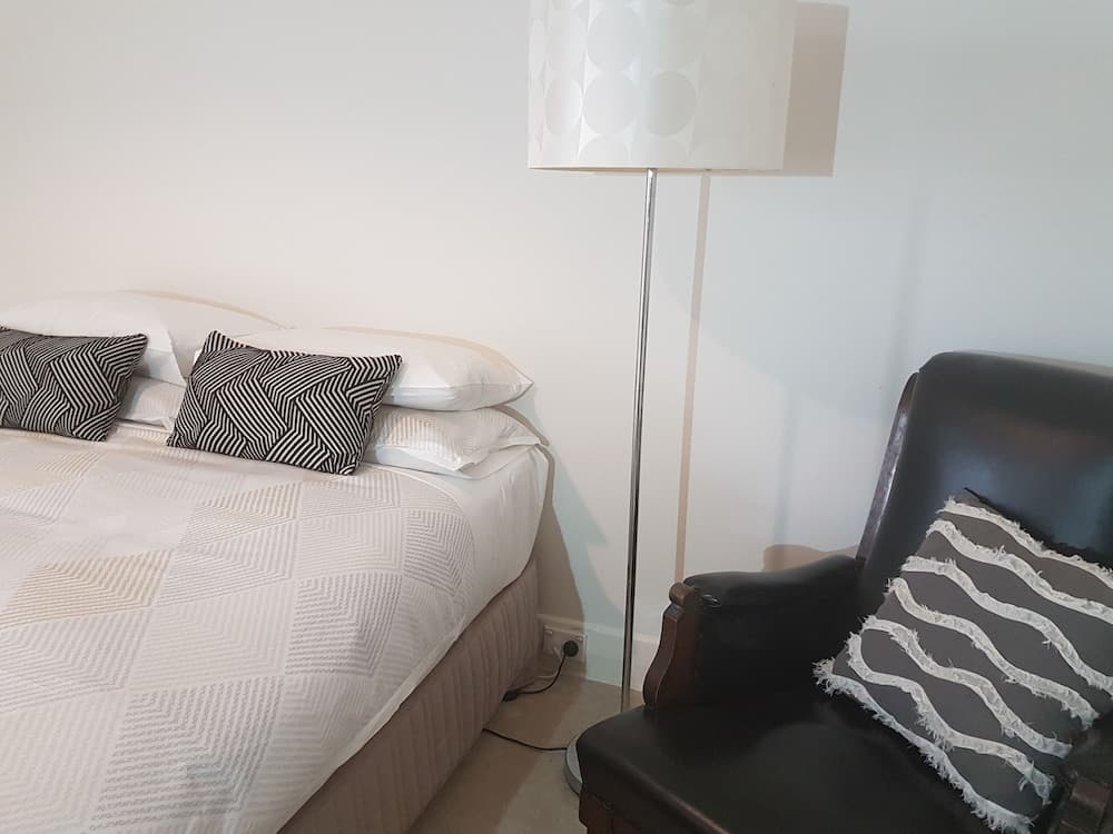 Newcastle Executive Homes - Cooks Hill Cottage