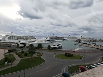 Port View Guest House