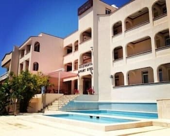 Yalcinkaya Apart Otel