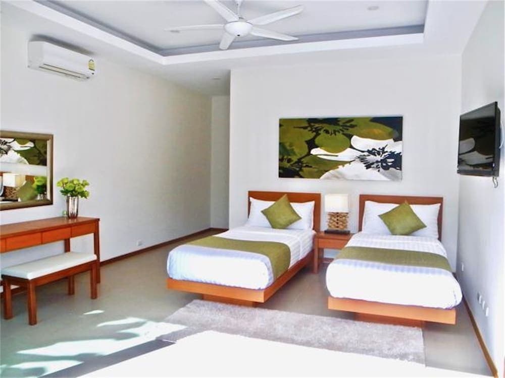 Ka Villa Rawai : Peaceful 4 Bedrooms