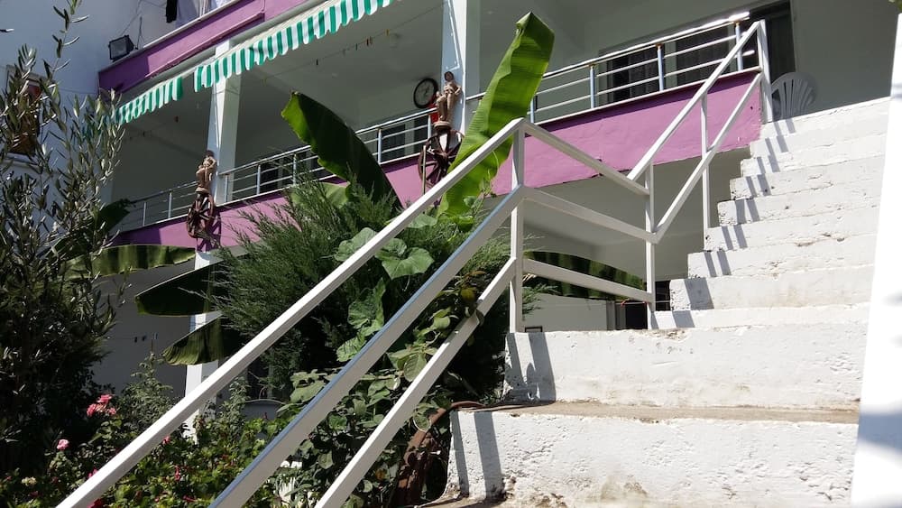 Kumbağ Green Garden Pansiyon