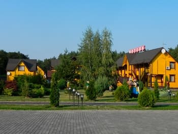 Hotel and restaurant complex Skolmo