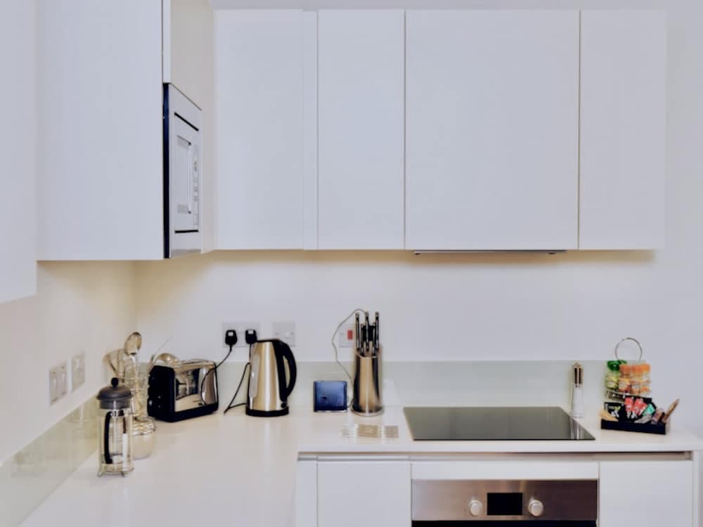 Your Space Apartments - Cambridge Place