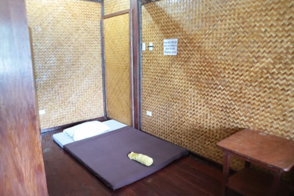 El Nido Corner Pension and Restaurant