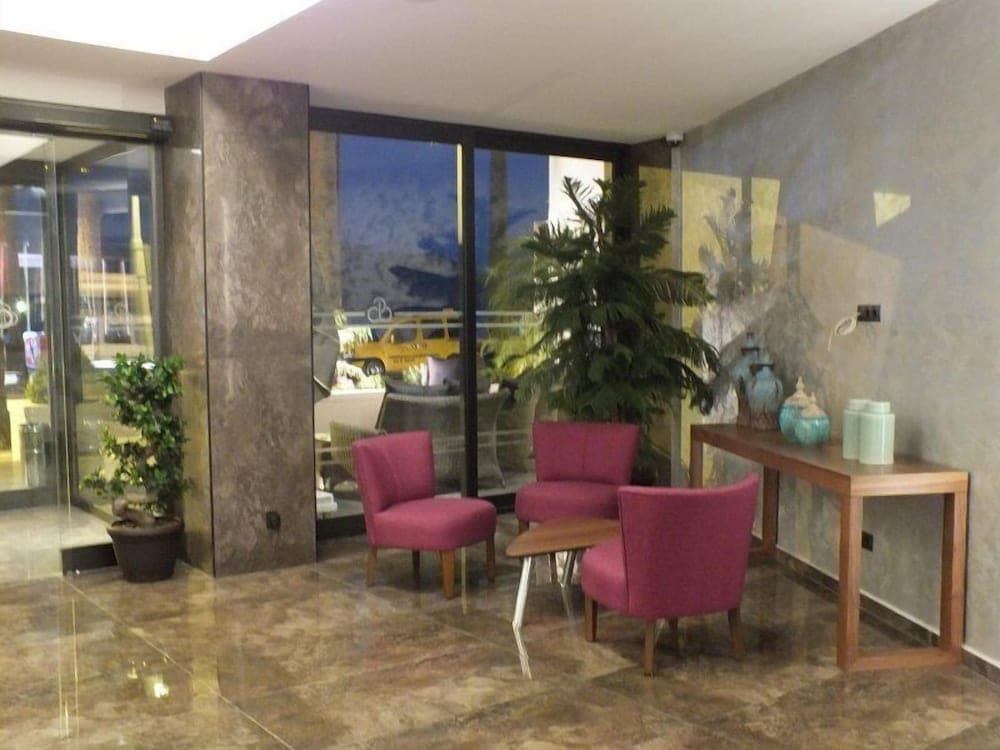 Candan City Beach Hotel