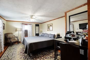 Hocking Hills Inn