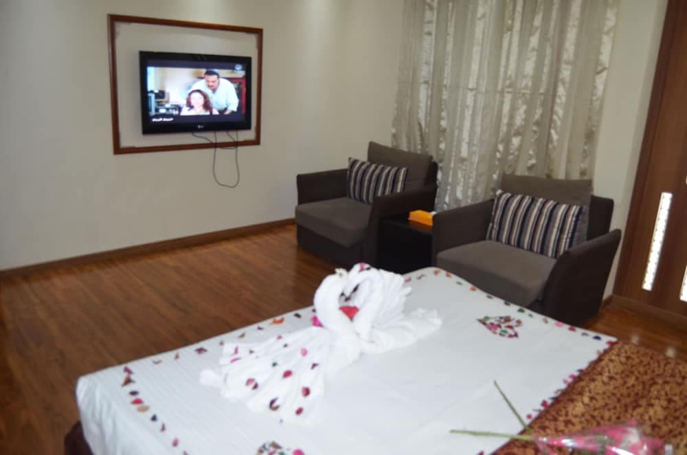 Lina Park Hotel Suites 1