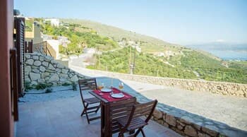 Olive Lemon-Morfi Village