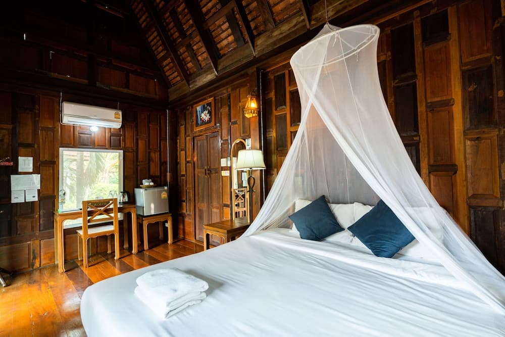 Lamphurai Riverside Resort and Spa