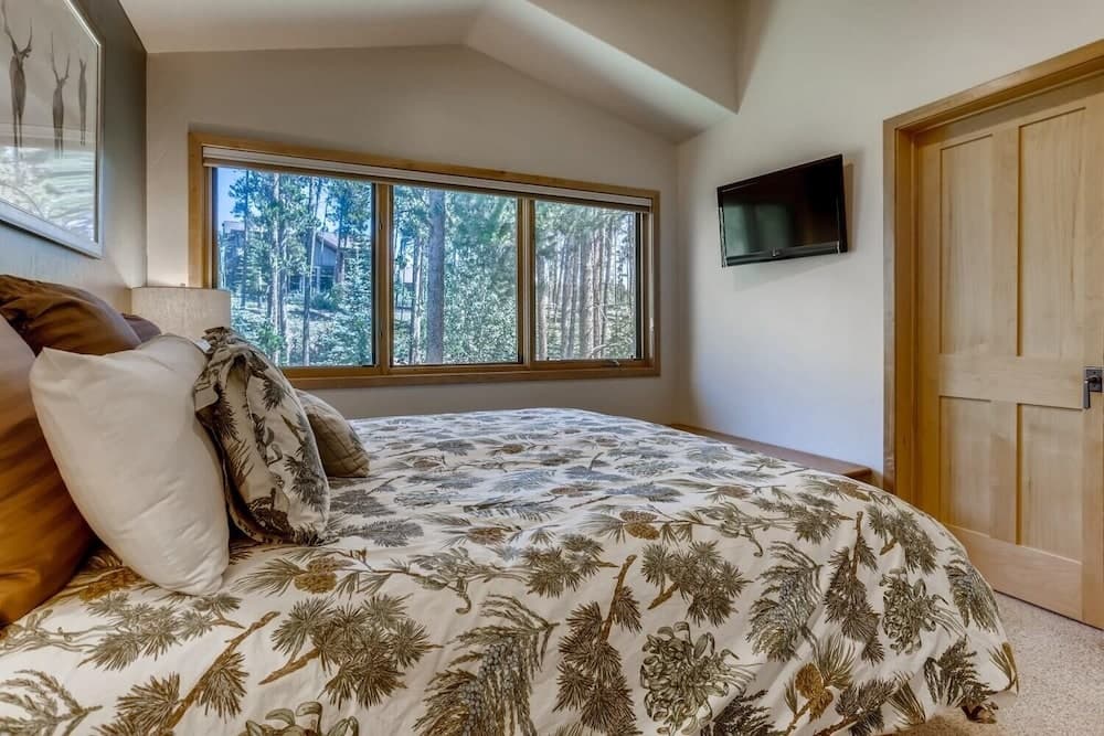 Frisco Cedar 225 4 Bedroom Home by RedAwning