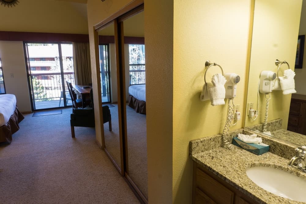 2br/2ba  - Stroll To Winter Fun + Downtown Breck 2 Bedroom Condo by RedAwning