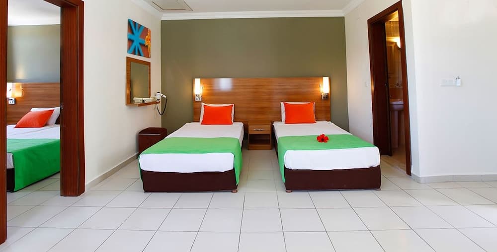 Sunlight Garden Hotel