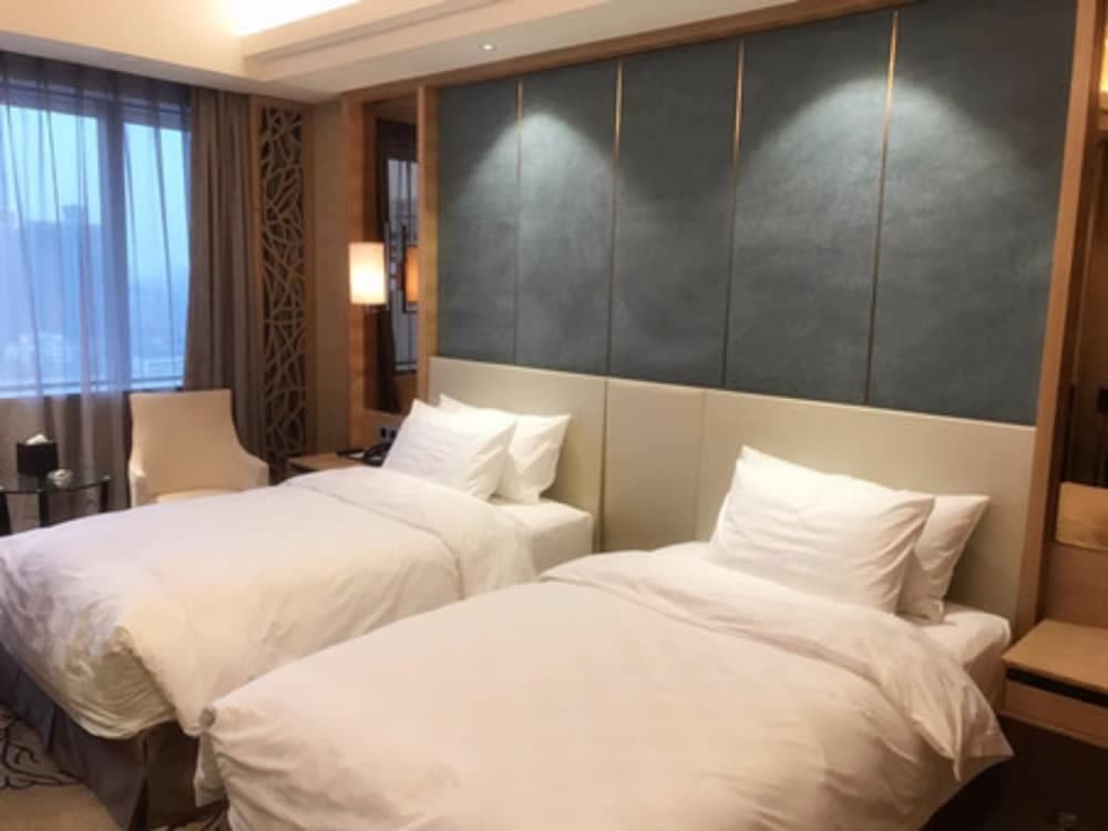 Jinan Luxury Blue Horizon Hotel