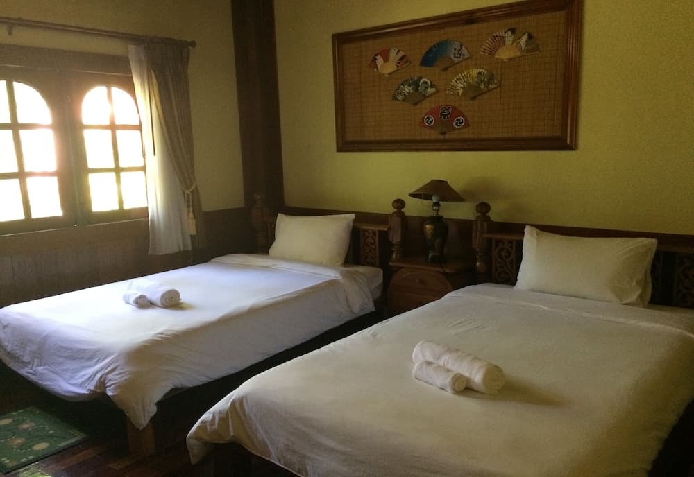 Himawari Restaurant & Cottage