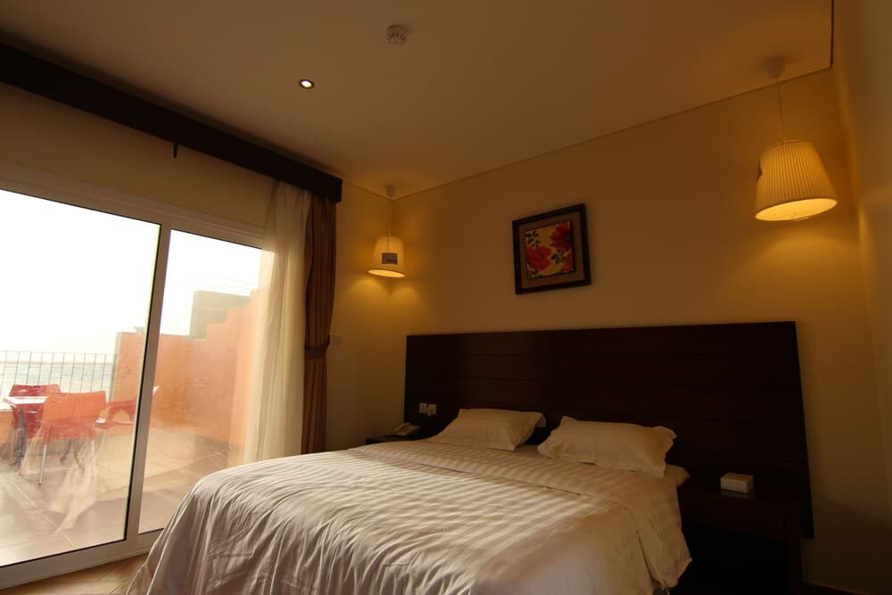 Al Jar Resort - Families Only