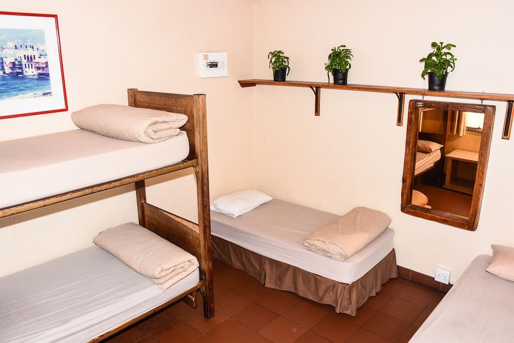 Long Street Backpackers