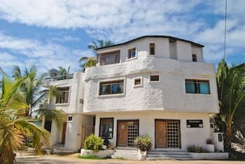 Hostal Galapagos by Bar de Beto