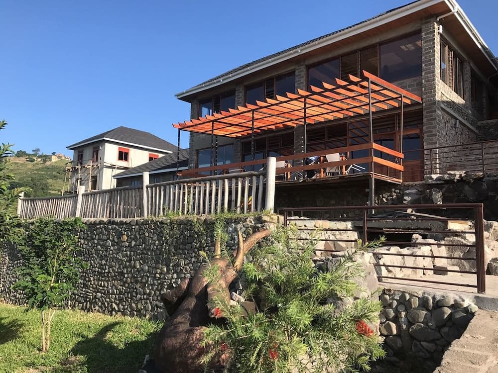 Kyangabi Crater Resort