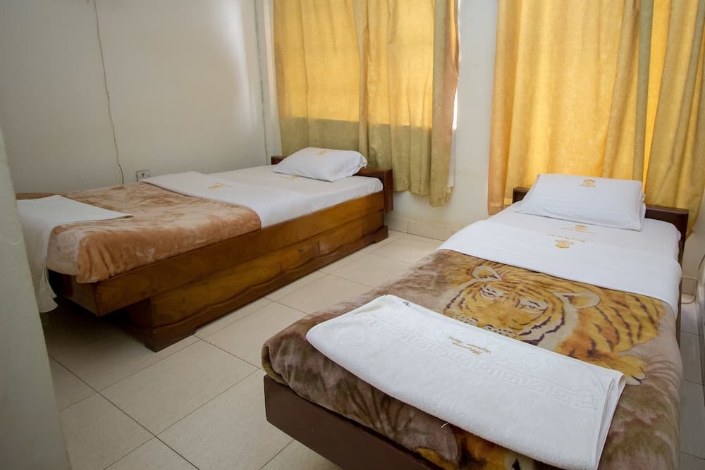 Mwana Highway Hotel Iganga