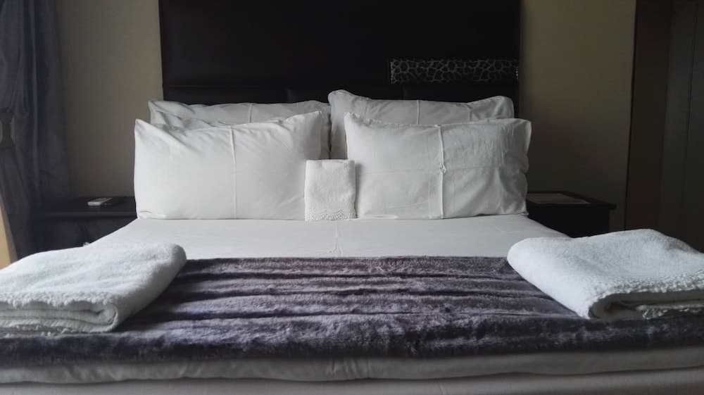 Makhadzi's Cloud Lodge