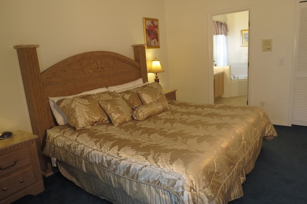 Westridge Area Pool Home