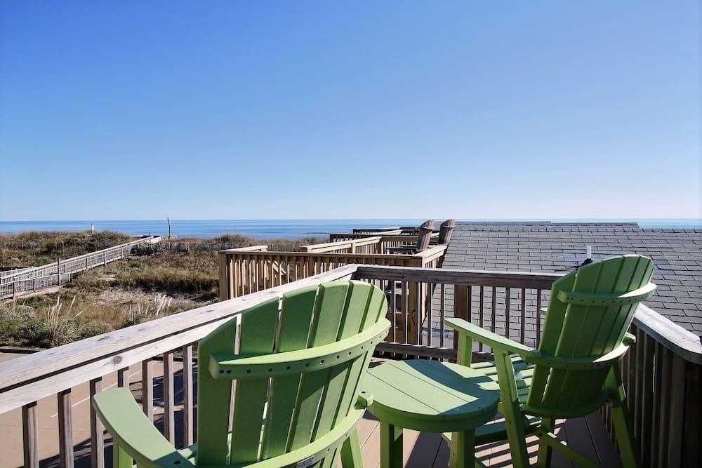 37 Coal Miner's Dream Studio Bedroom Condo by RedAwning