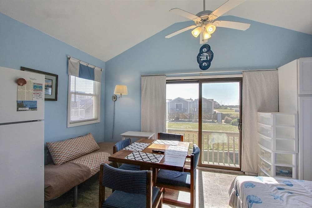 29 Cabana Anna Studio Bedroom Condo by RedAwning