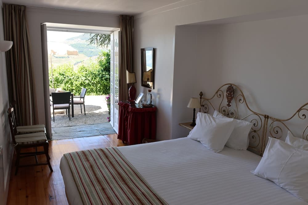 Casa de Casal de Loivos