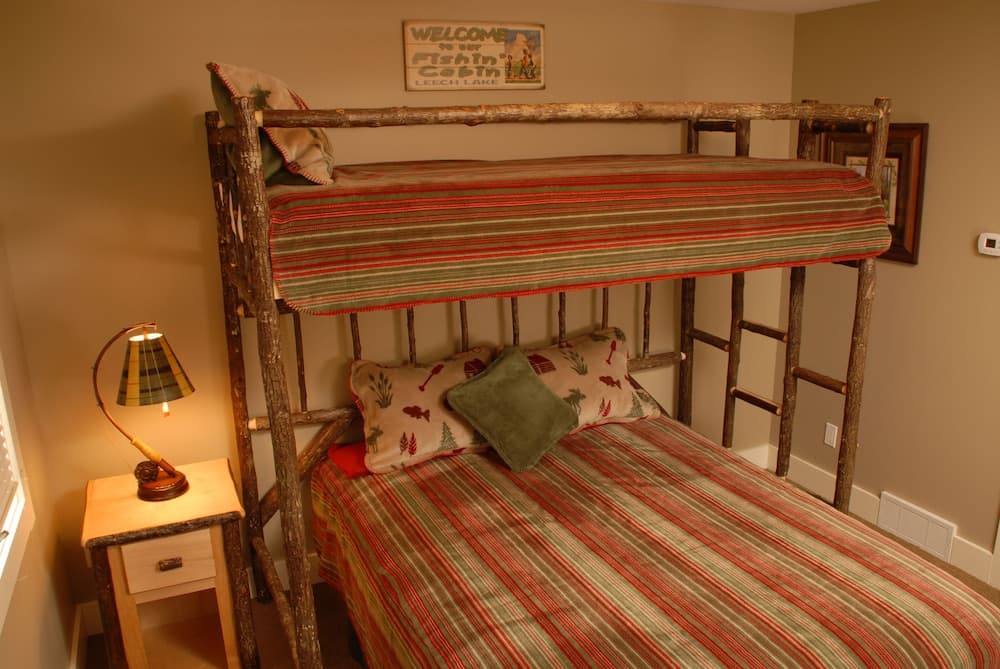 Trappers Landing Lodge