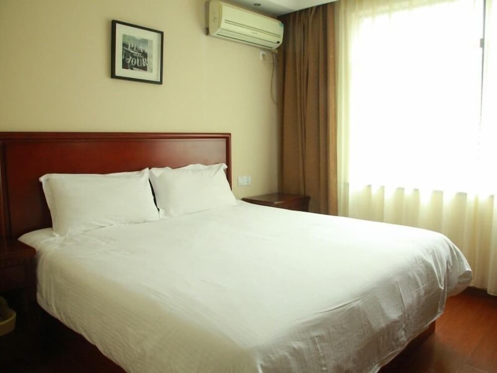 GreenTree Inn Linhai Yintai City