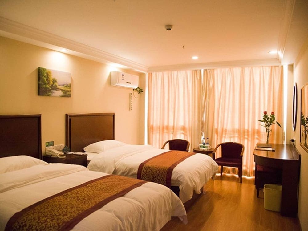 GreenTree Inn TaiZhou XingHua WuLi Road WuLi Bridge Express Hotel