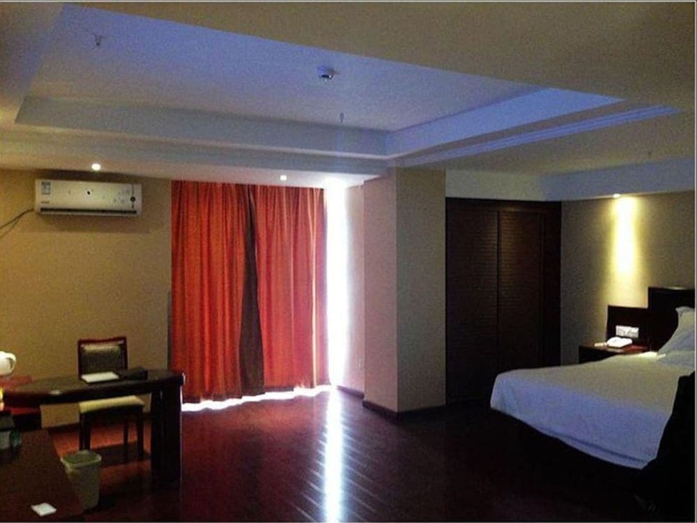 GreenTree Inn Suqian Siyang Development Zone East Beijing Road Hotel