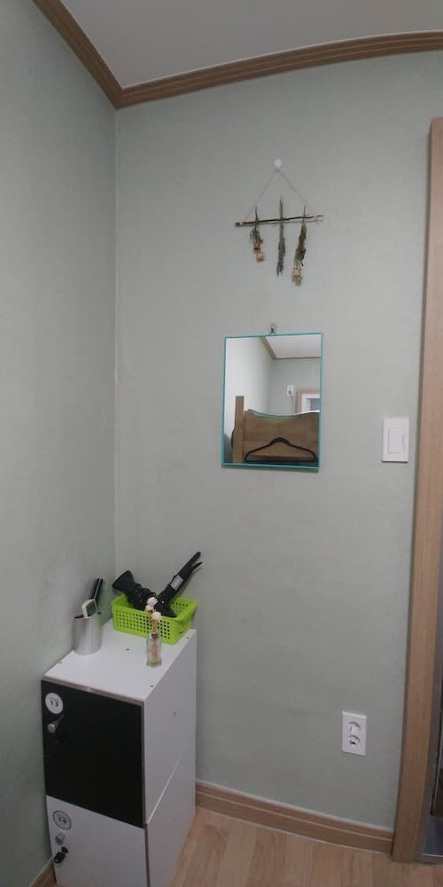 Ninano Guesthouse - Hostel