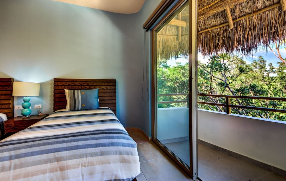 Villa KA AX 3 BDRM PTH rooftop sleeps 7