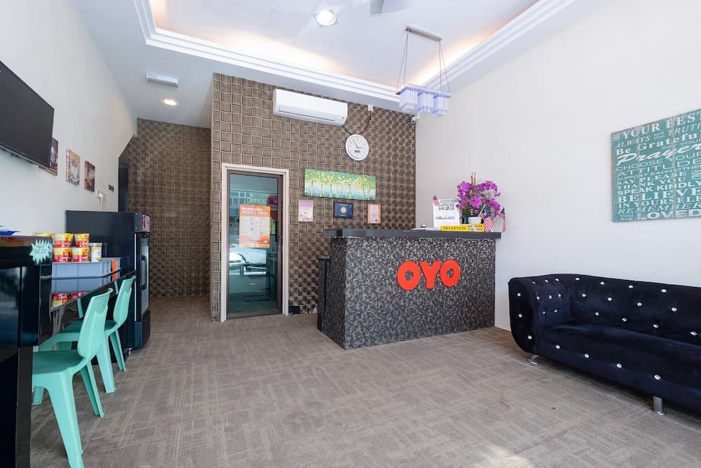 OYO 89981 Nyamanya Hotel