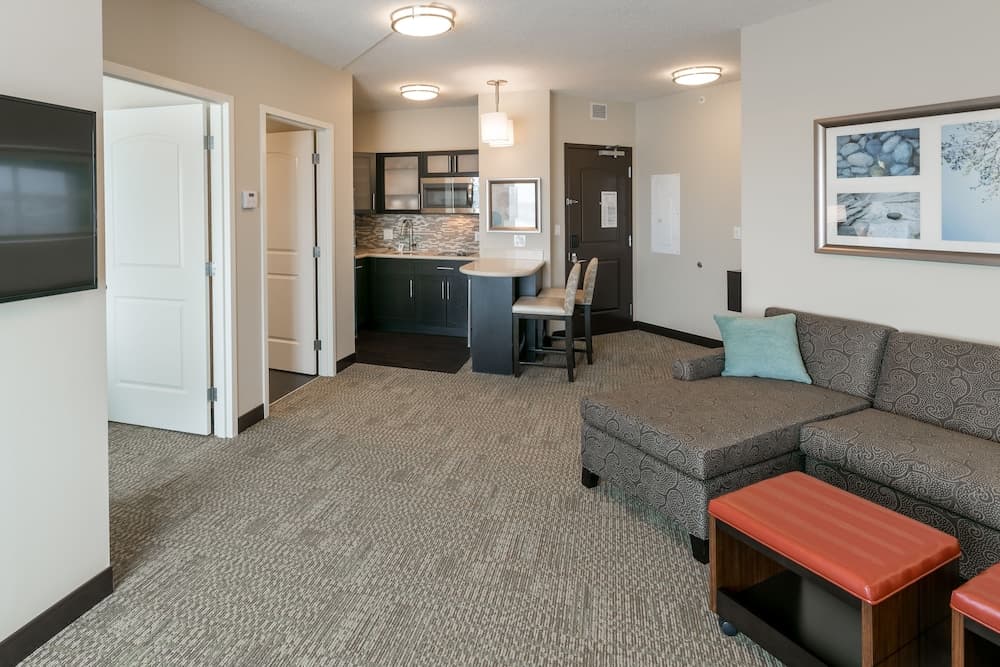 Staybridge Suites Saskatoon - University by IHG