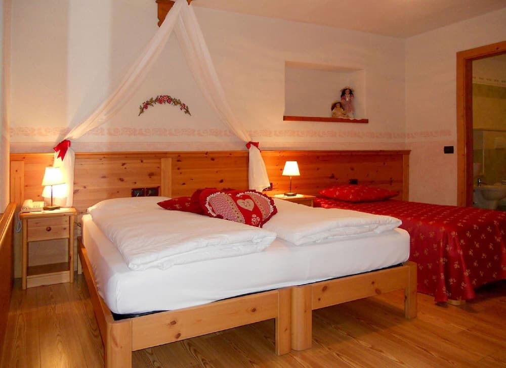 HOTEL SALVANEL BOSCHETTO ROLAND DI DAPRA’ MARIA MADDALENA