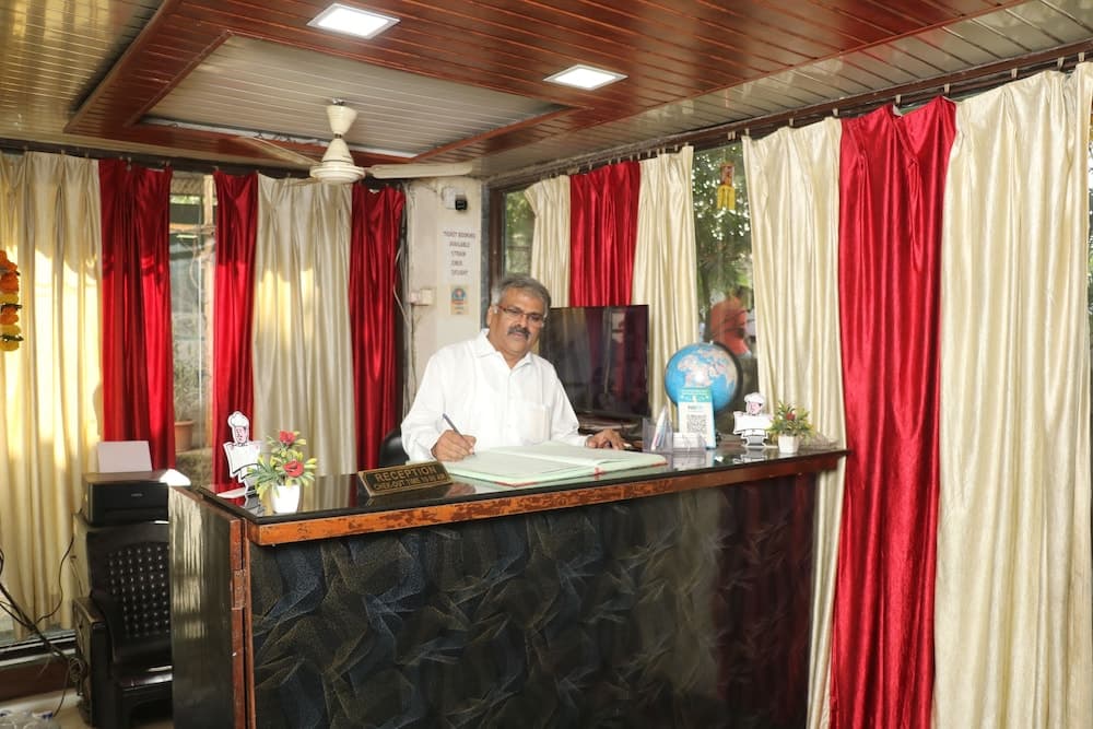 Hotel Geetanjali St Bus Stand Panvel