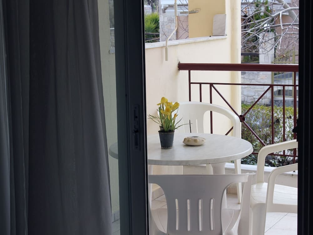 Siviri Rental Houses