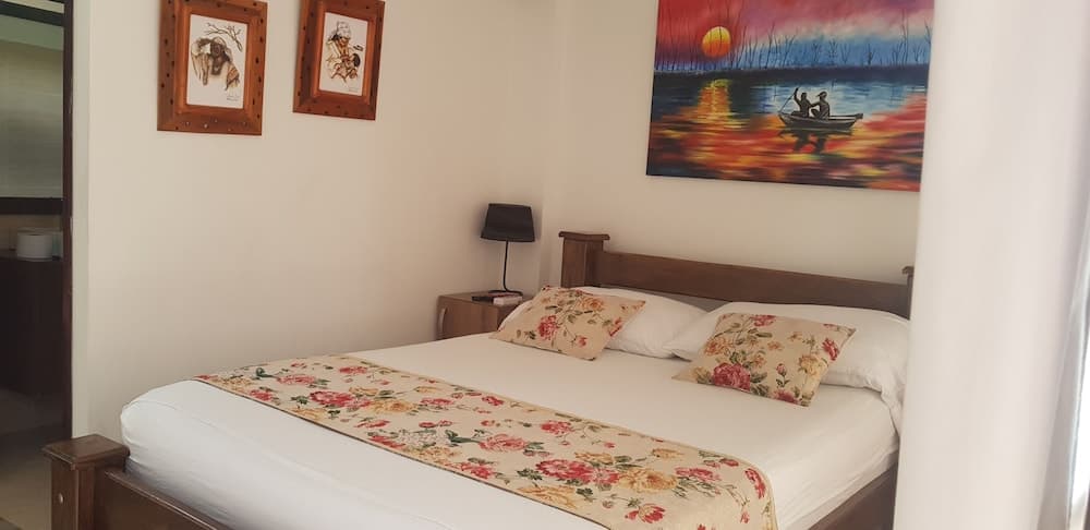 Casa Hostal Antawara