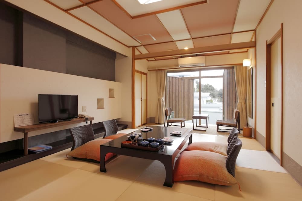 Dogashima Onsen Hotel